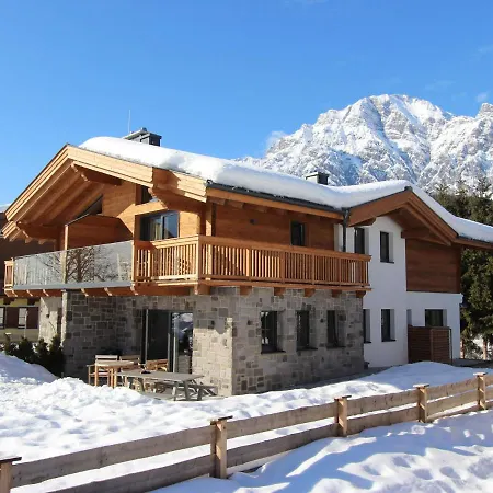 بيت للعطل Luxury Chalet In Near Area *