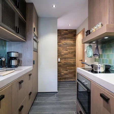 Luxury Chalet In Near Area بيت للعطل ليوغانغ