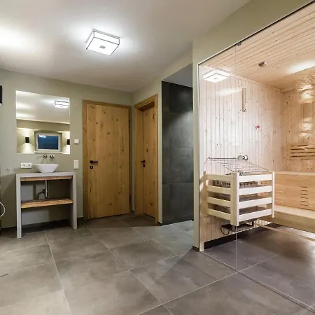 بيت للعطل Luxury Chalet In Near Area ليوغانغ