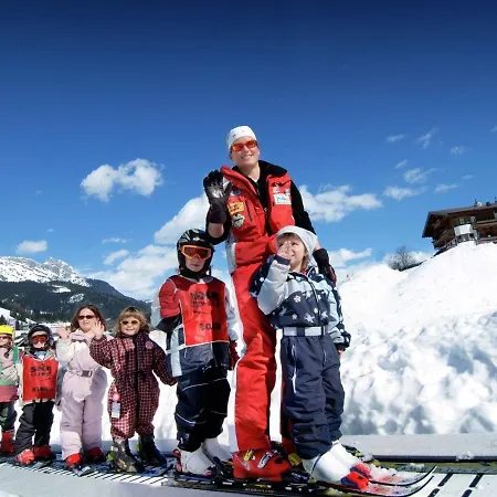 Luxury Chalet In Near Area ليوغانغ