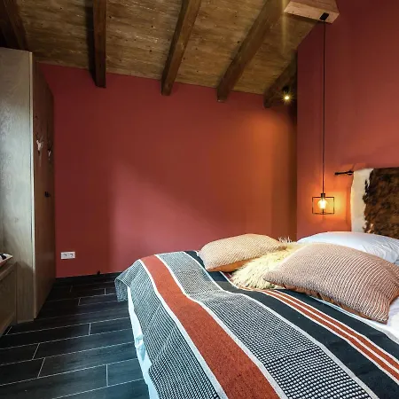 Luxury Chalet In Near Area بيت للعطل ليوغانغ